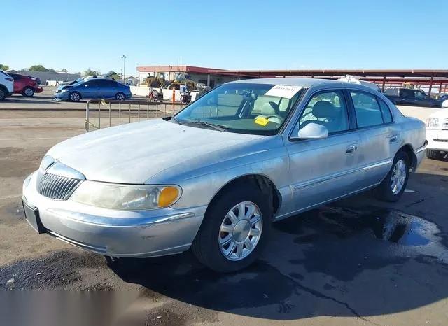 1LNHM97V11Y680972 2001 2001 Lincoln Continental 2