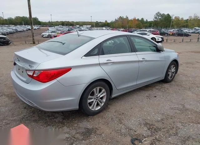 5NPEB4AC7BH201285 2011 2011 Hyundai Sonata- Gls 4