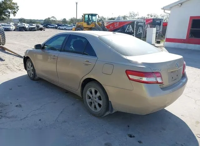 4T1BF3EKXBU142463 2011 2011 Toyota Camry- LE 3