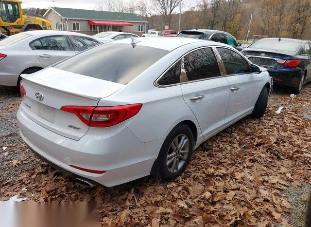 5NPE24AF8FH152257 2015 2015 Hyundai Sonata- SE 4