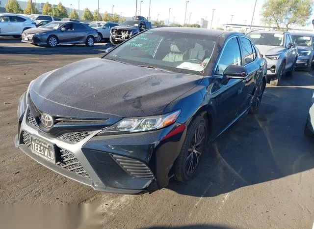 JTNB11HKXJ3022309 2018 2018 Toyota Camry- SE 2