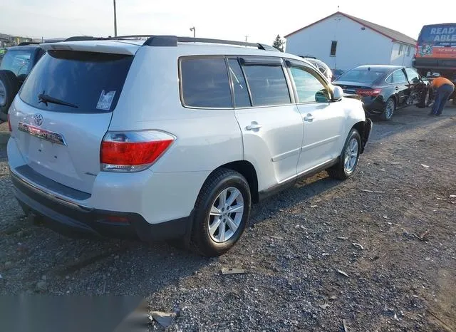 5TDBK3EH3DS268031 2013 2013 Toyota Highlander- Se V6 4