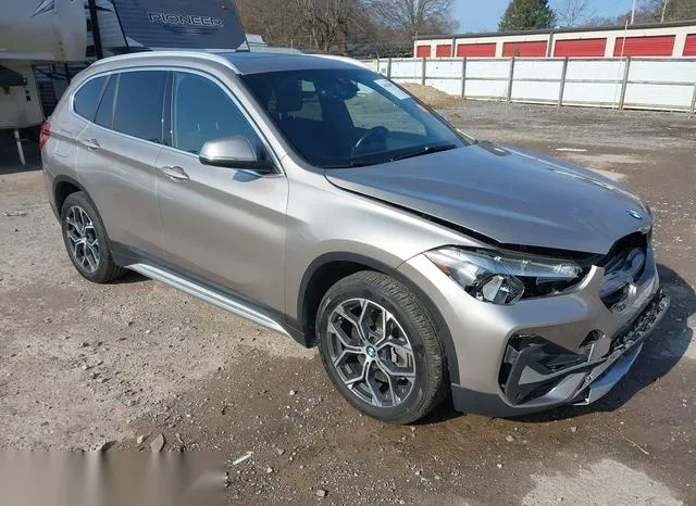 WBXJG9C01M5S47538 2021 2021 BMW X1- Xdrive28I 1