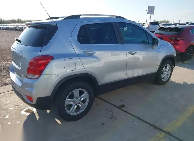 KL7CJLSB7KB811020 2019 2019 Chevrolet Trax- LT 4