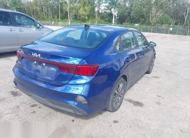 3KPF24AD5NE467894 2022 2022 KIA Forte- Lxs 4