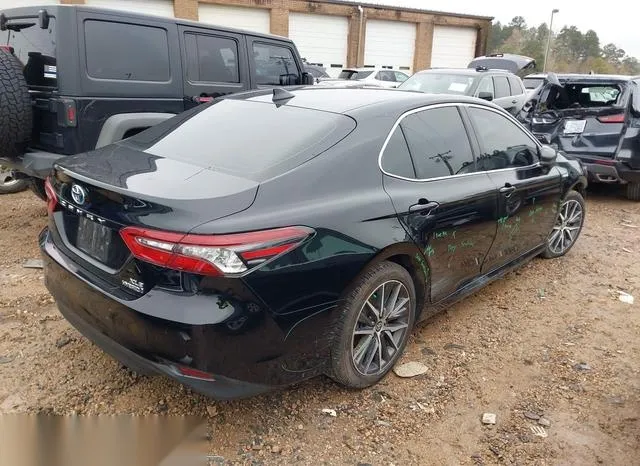 4T1F31AK5MU557536 2021 2021 Toyota Camry- Xle 4