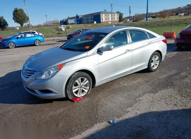 5NPEB4ACXBH136769 2011 2011 Hyundai Sonata- Gls 2