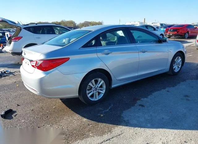 5NPEB4ACXBH136769 2011 2011 Hyundai Sonata- Gls 4