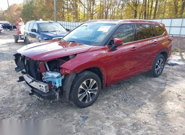 5TDGZRAH7MS523208 2021 2021 Toyota Highlander- Xle 2