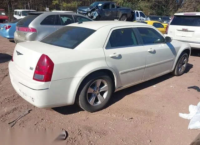 2C3JA53GX5H685283 2005 2005 Chrysler 300- Touring 4