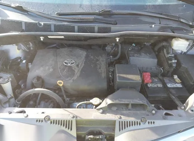 5TDYZ3DC0LS058657 2020 2020 Toyota Sienna- Xle 10