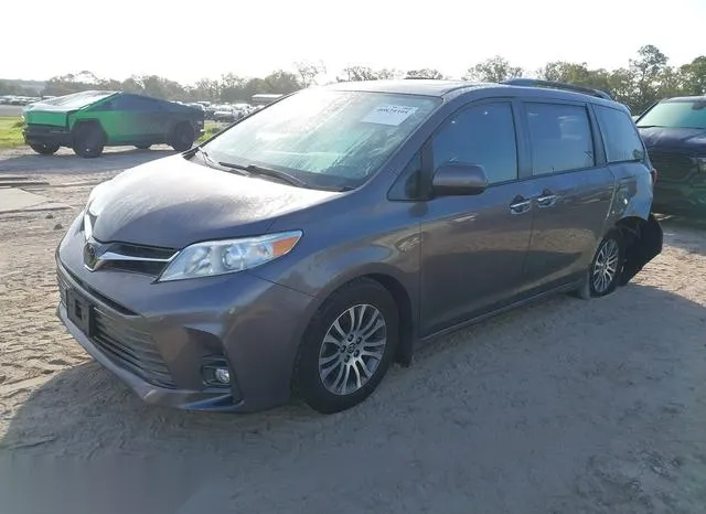 5TDYZ3DC0LS058657 2020 2020 Toyota Sienna- Xle 2