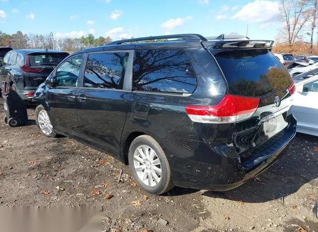 5TDDK3DC6BS008945 2011 2011 Toyota Sienna- Xle/Limited 3