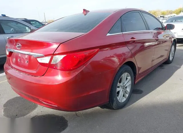 5NPEB4AC5DH795054 2013 2013 Hyundai Sonata- Gls 4