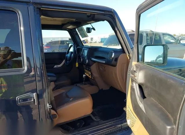 1C4HJWEG2GL221570 2016 2016 Jeep Wrangler- Unlimited Sahara 5