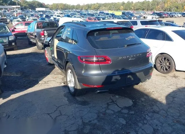 WP1AA2A55JLB03324 2018 2018 Porsche Macan 3