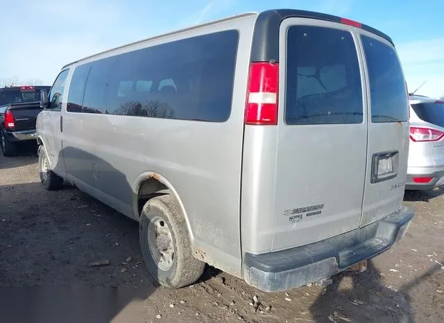 1GAHG39U751268057 2005 2005 Chevrolet Express 3