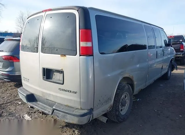 1GAHG39U751268057 2005 2005 Chevrolet Express 4