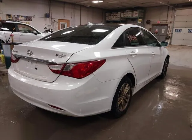 5NPEB4AC3CH485726 2012 2012 Hyundai Sonata- Gls 4