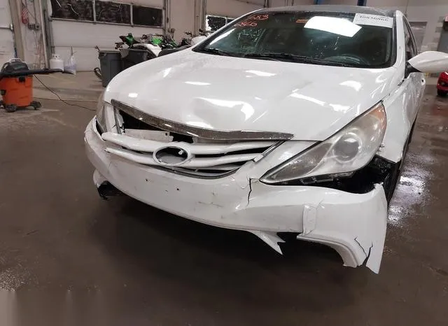 5NPEB4AC3CH485726 2012 2012 Hyundai Sonata- Gls 6