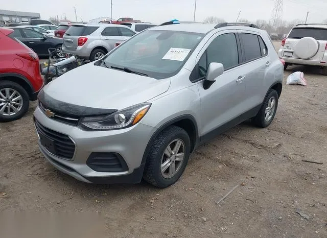 KL7CJPSM2MB361093 2021 2021 Chevrolet Trax- Awd Lt 2