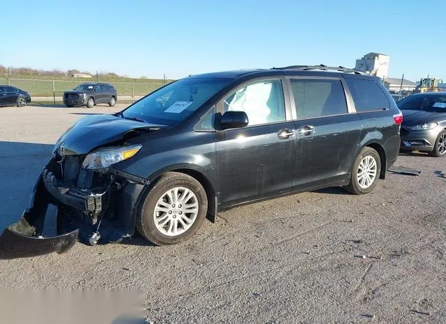 5TDYK3DC1FS617884 2015 2015 Toyota Sienna- Xle 8 Passenger 2