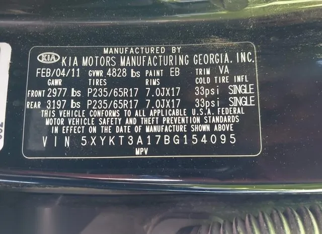 5XYKT3A17BG154095 2011 2011 KIA Sorento- LX 9