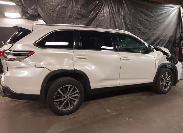 5TDJZRFH4KS628168 2019 2019 Toyota Highlander- Xle 4