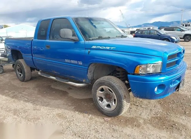 3B7KF23Z0YG111944 2000 2000 Dodge RAM 2500- ST 1