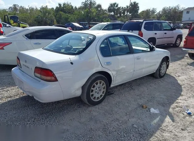 JN1CA21D6WM928052 1998 1998 Nissan Maxima- Gle/Gxe/Se 4