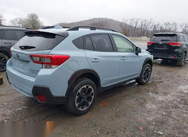 JF2GTAEC5NH268695 2022 2022 Subaru Crosstrek- Premium 4