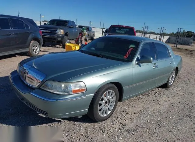 1LNHM81VX6Y641243 2006 2006 Lincoln Town Car- Signature 2