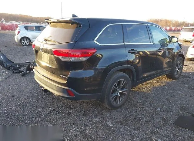 5TDBZRFH9KS958859 2019 2019 Toyota Highlander- Le Plus 4