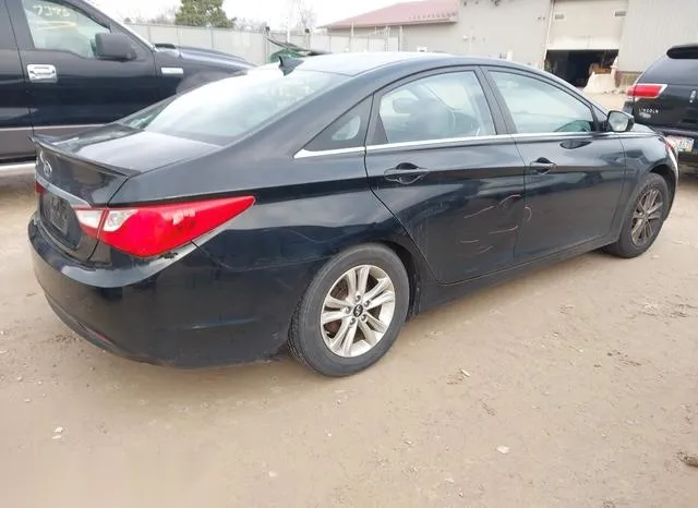 5NPEB4ACXDH647188 2013 2013 Hyundai Sonata- Gls 4