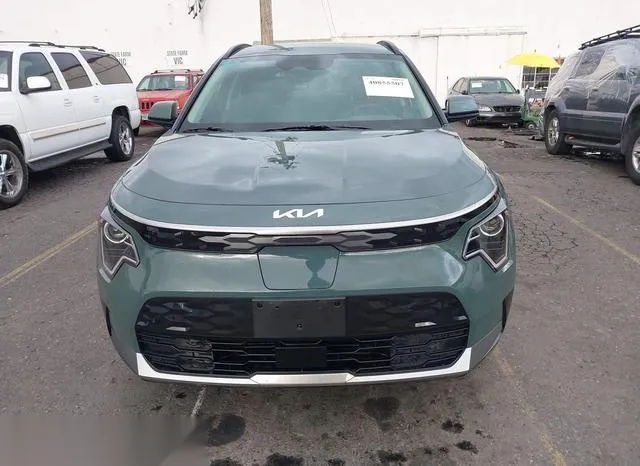 KNDCR3L11R5118020 2024 2024 KIA Niro- Wind 6