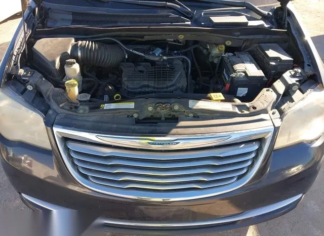 2C4RC1BGXCR319060 2012 2012 Chrysler Town and Country- Touring 10