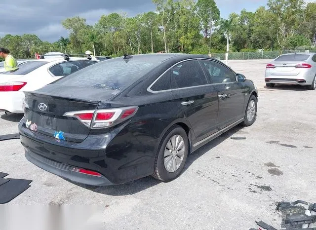 KMHE24L18HA047726 2017 2017 Hyundai Sonata- Hybrid SE 4