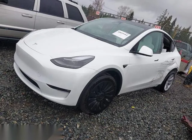 7SAYGDEE7RF083700 2024 2024 Tesla Model Y- Long Range Dual 2