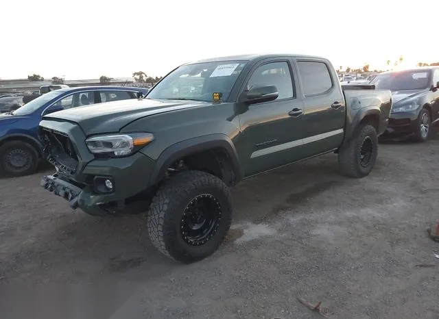 3TMAZ5CN8NM181142 2022 2022 Toyota Tacoma- Trd Off Road 2