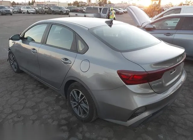 3KPF24AD7PE595959 2023 2023 KIA Forte- Lxs 3