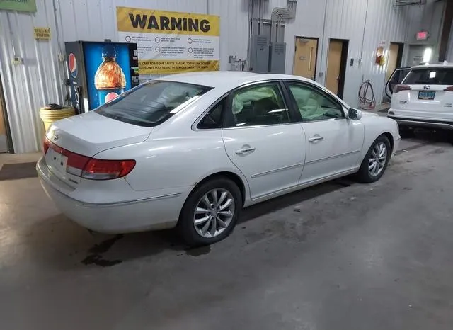 KMHFC46F76A054897 2006 2006 Hyundai Azera- Limited/Se 4