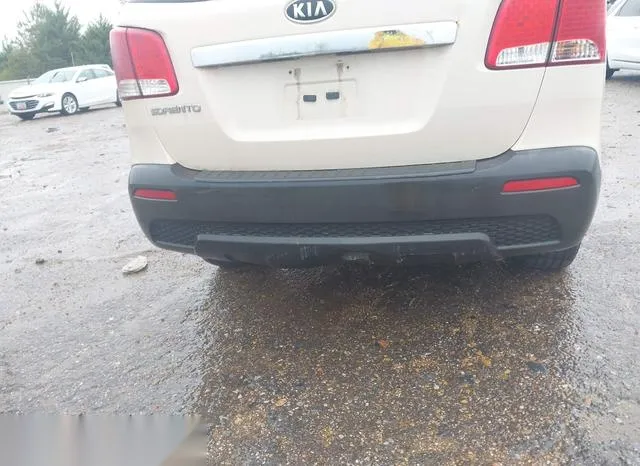 5XYKT3A12CG216200 2012 2012 KIA Sorento- LX 6