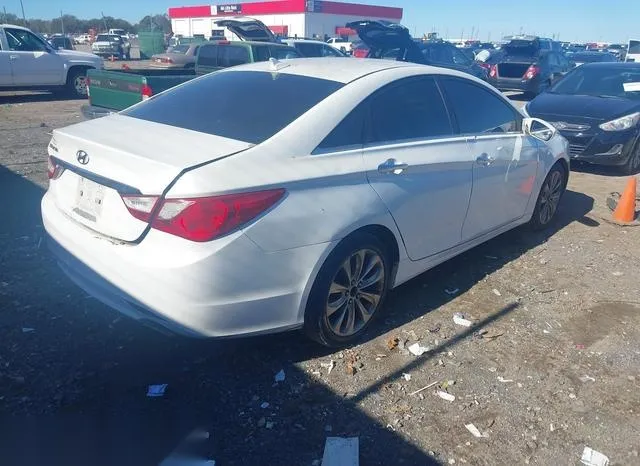 5NPEC4AC5BH098574 2011 2011 Hyundai Sonata- SE 4