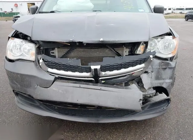 2C4RDGBG7JR173715 2018 2018 Dodge Grand Caravan- SE 6