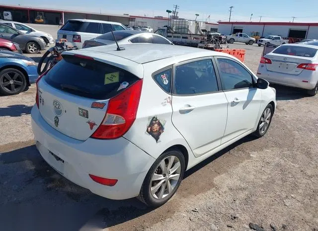 KMHCU5AE8DU074754 2013 2013 Hyundai Accent- SE 4