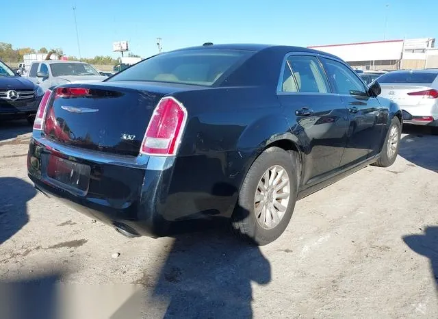 2C3CCAAG8DH647502 2013 2013 Chrysler 300- Motown 4