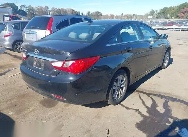 5NPEB4ACXCH412014 2012 2012 Hyundai Sonata- Gls 4