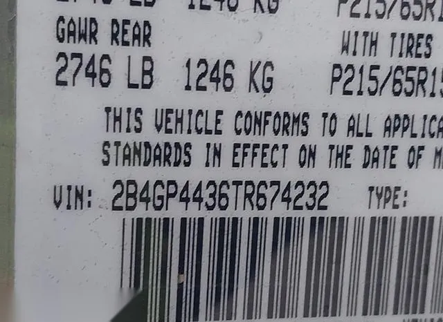 2B4GP4436TR674232 1996 1996 Dodge Grand Caravan- SE 9