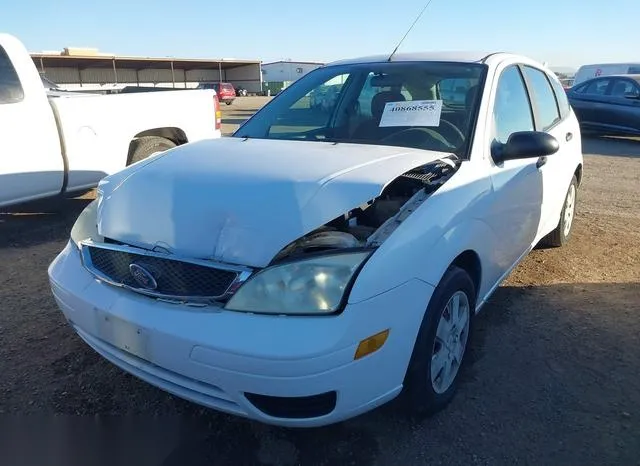 1FAFP37N77W190451 2007 2007 Ford Focus- S/Se/Ses 6