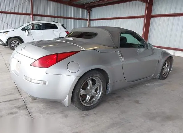 JN1AZ36D85M700809 2005 2005 Nissan 350Z- Enthusiast 4